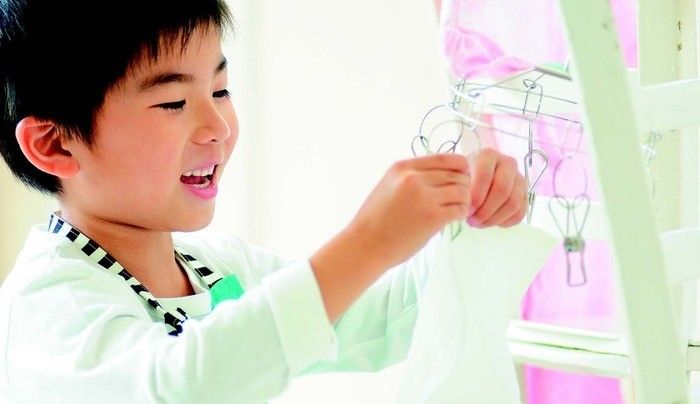 【連載】親子でエプロンの日　「洗濯物干し」にチャレンジ！