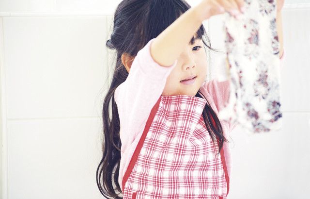 【連載】親子でエプロンの日　「ハンカチの手洗い」にチャレンジ！