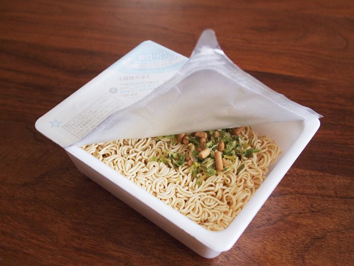 災害備蓄に最も適した食材は？カップ焼きそば・カップラーメン・袋麺を水のみで調理！