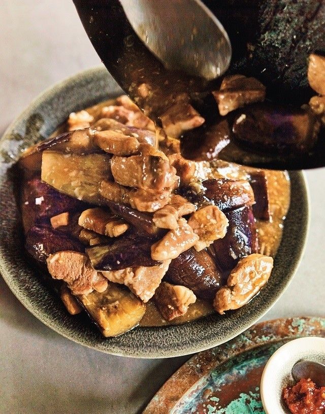 コウケンテツさん直伝！とんかつ肉で食べごたえ満点！「ゴロゴロ豚の麻婆なす」