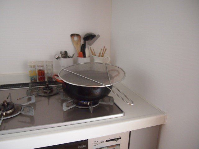 ニトリの品薄商品「油はね防止ネット」の使用感は？