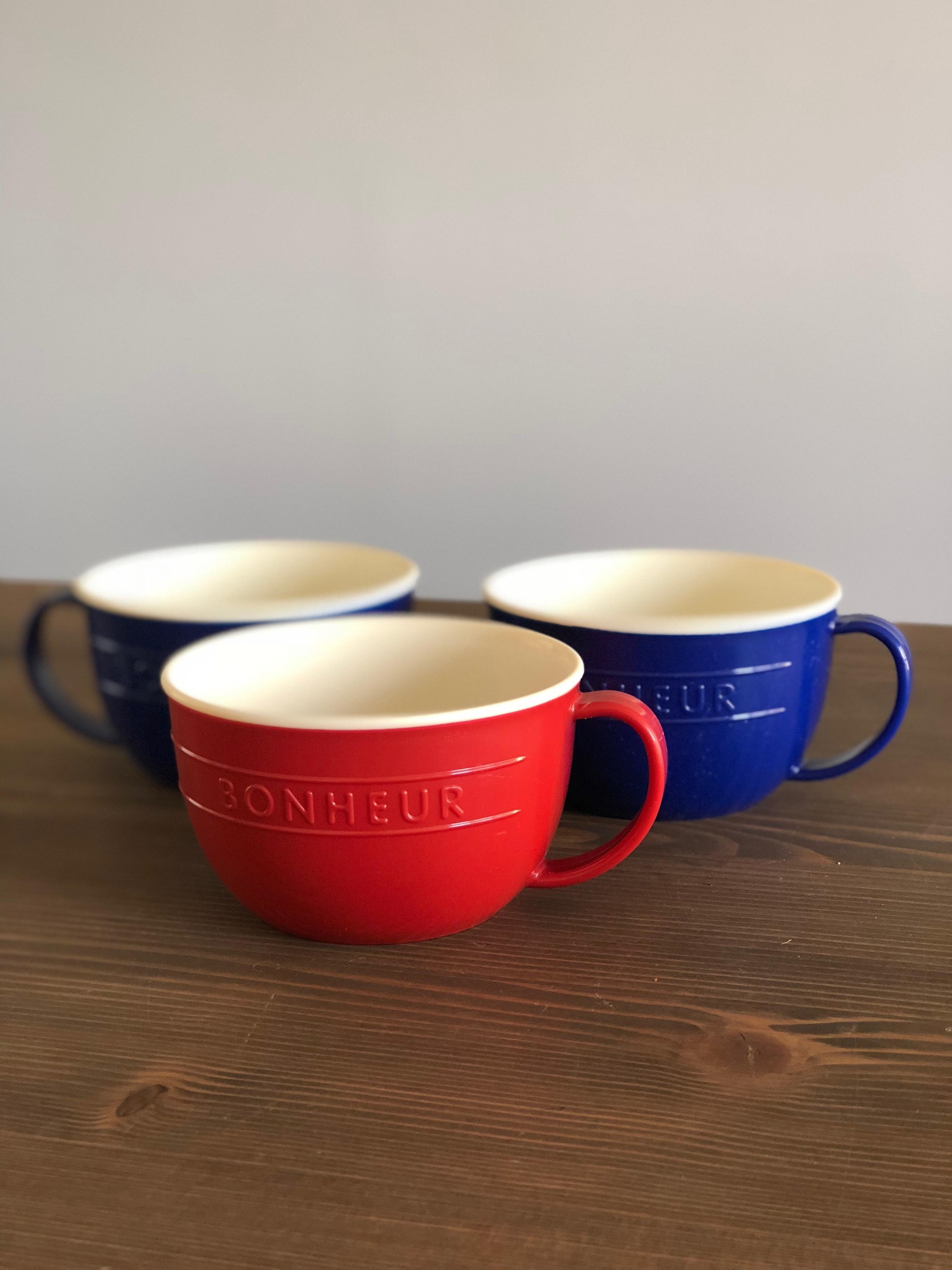 樹脂製には見えない！セリアのホーロー風マグ