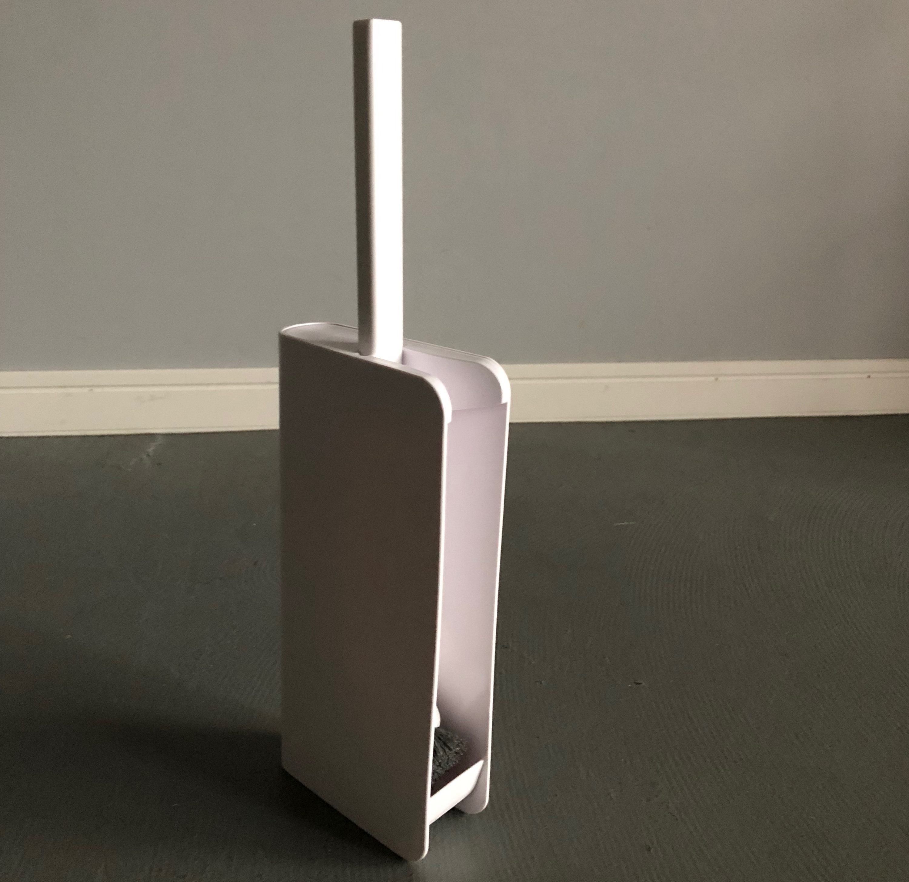 KEYUCAで見つけた！場所を取らないスリムトイレブラシが使いやすい