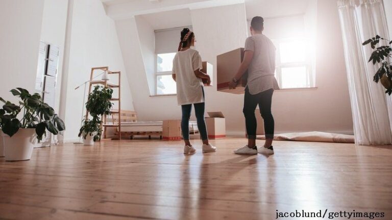 引っ越しの荷造りは何から始めるのが正解？荷造りのコツ、必要な物リスト、荷解き手順も解説