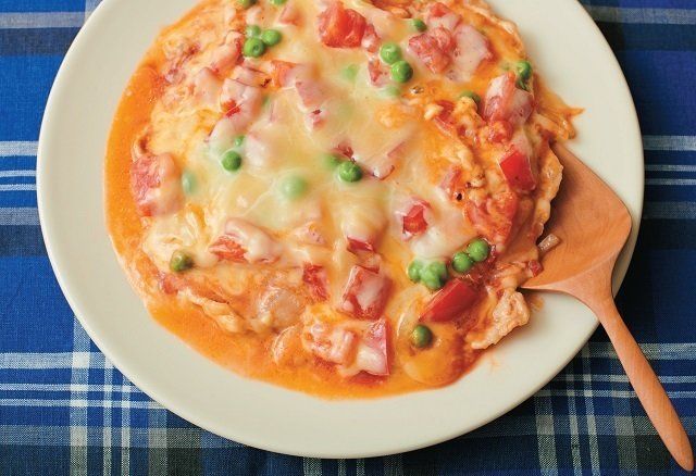 重ねて焼くだけ！「ポークピザ」なら子どもが大喜び間違いなし！