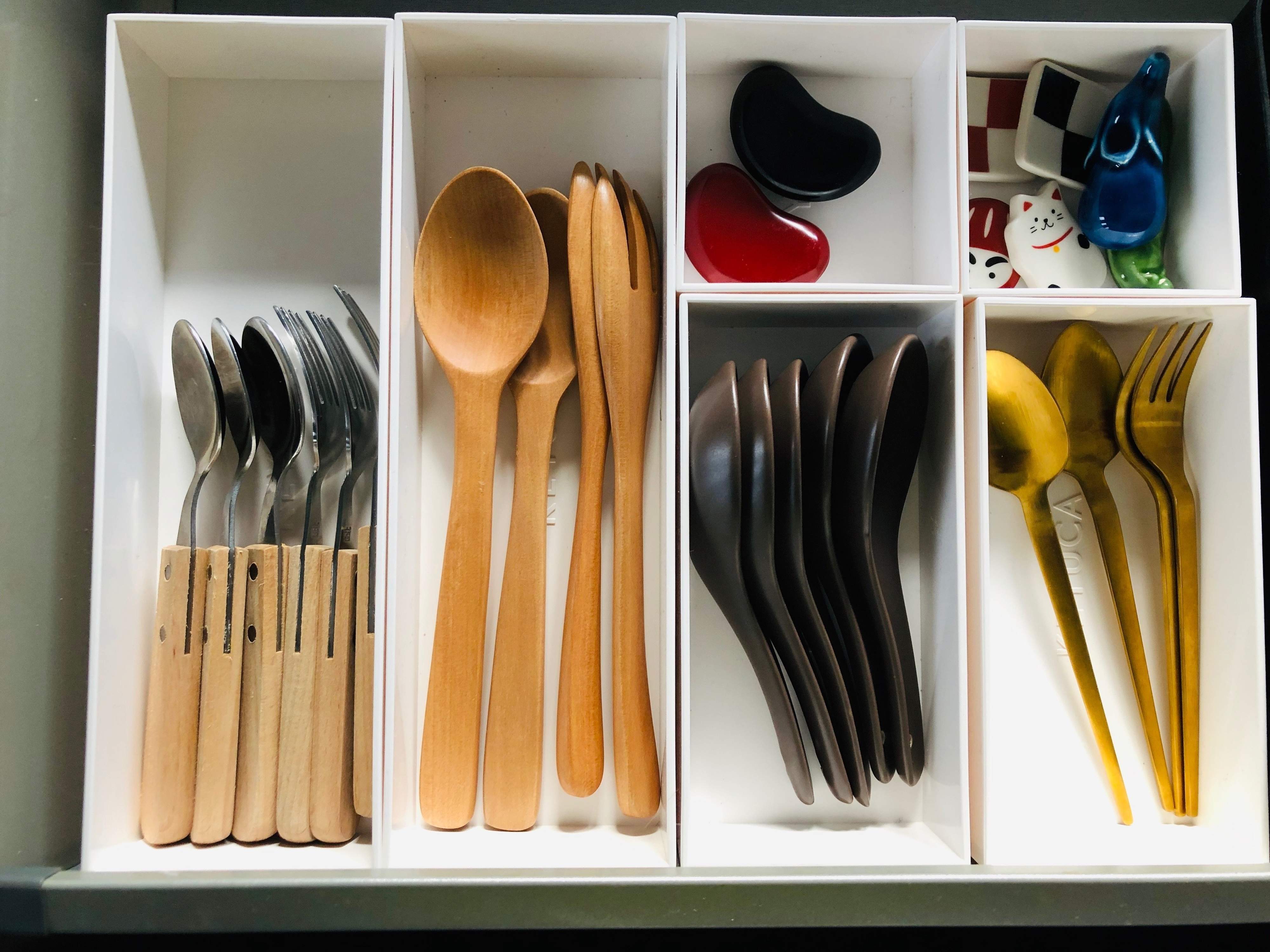 組み合わせ自由自在！KEYUCAの小物ケースでつくるカトラリー収納