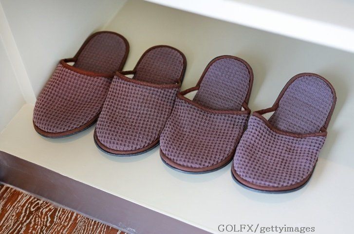 入学式に夫婦で出席、夫のスリッパも用意すべき？