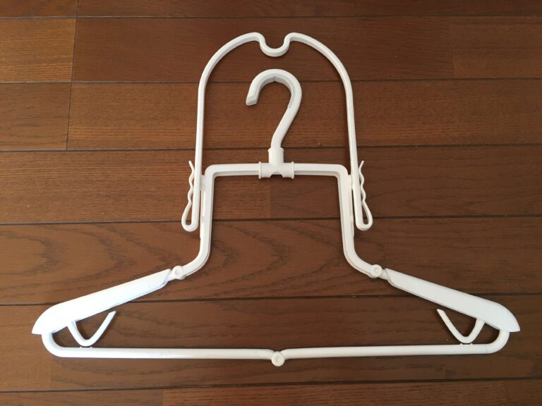 ニトリのハンガーで冬服の洗濯干しが効率化！