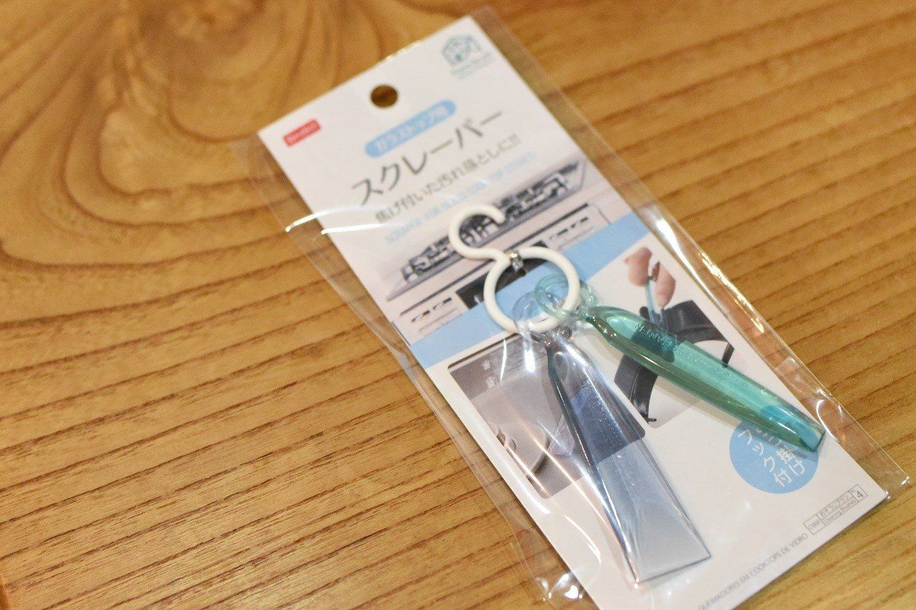 焦げ汚れにはこれ１本！ダイソーの「スクレーパー」