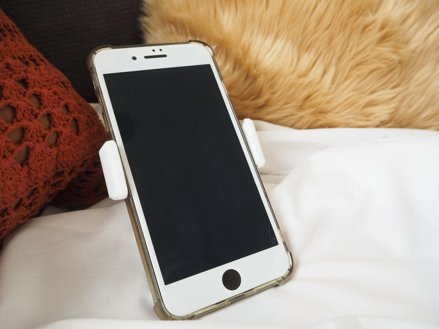 スマホがもっと便利に！100均のスマホ周辺機器