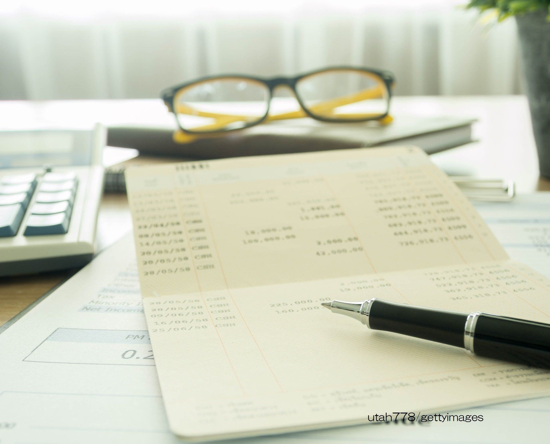 通帳、ハンコ、クレジットカードで無意識に金運を下げている？【Dr.コパの風水解説】