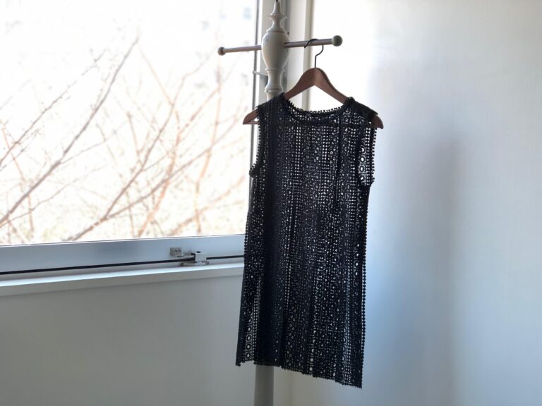 40代がレースの服を素敵に着るには？キーワードは「脱・ドレッシー」