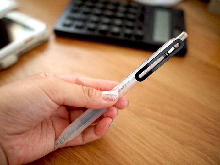 無印良品のさらさら描けるゲルボールペンノック式が最強！