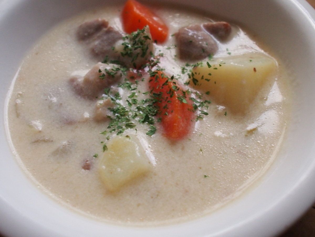 「スパイスカレー」のつぎはコレ！ルウを使わない「シチュー」のつくりかた