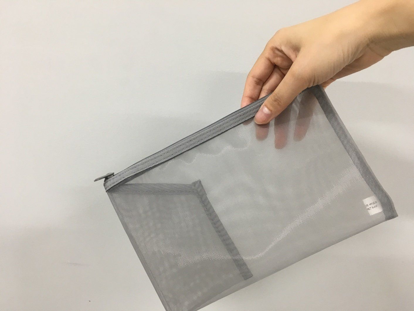 無印良品の「ナイロンメッシュケース ポケット付き」の賢い使い方は？