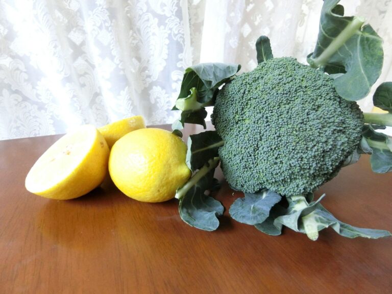 レモンよりビタミンCが豊富！？旬のあの野菜を丸ごと食べ尽くす調理法