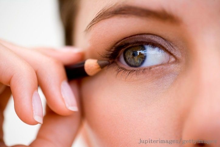 －5歳に見えるアイメイク！プロとの違いは「インライン」にあり