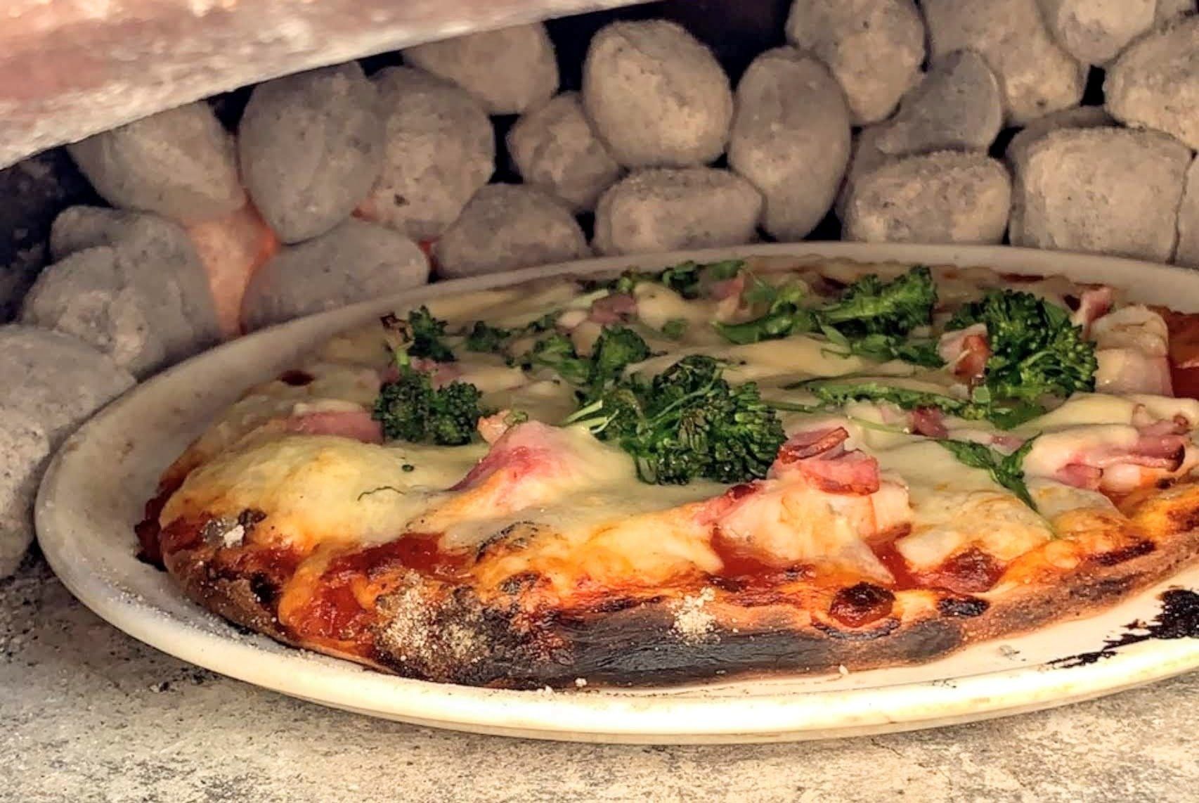 《食育のススメ》美味しさ120%増し！焼きたてピザ作り！