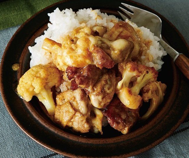カレーまんねりしてない！？絶品チキンとカリフラワーの焼きチーズカレー