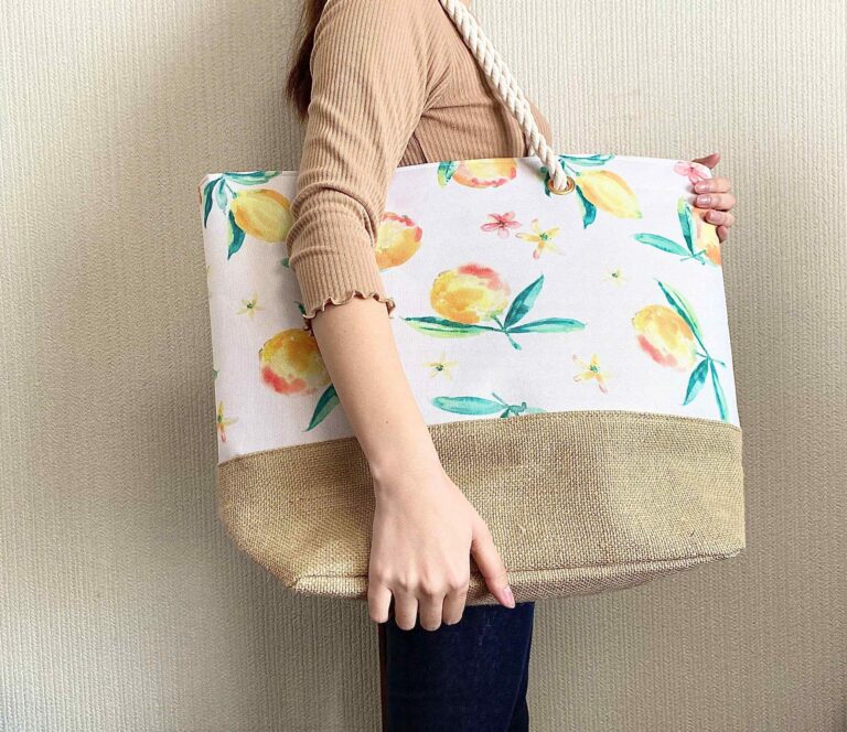 2Lのペットボトルもラクラク入る！オシャレで機能的なニトリの「ロープバッグ」は絶対買い！