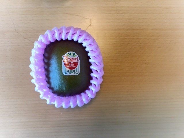 実は定番の黄色や緑だけじゃない！赤い色のキウイ「ゼスプリ レッド」って知ってる？