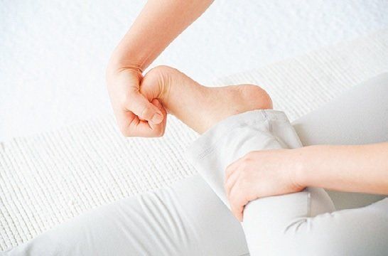 【お疲れ在宅ワークに…】全身スッキリ！足先のむくむみに効く！超おすすめマッサージ