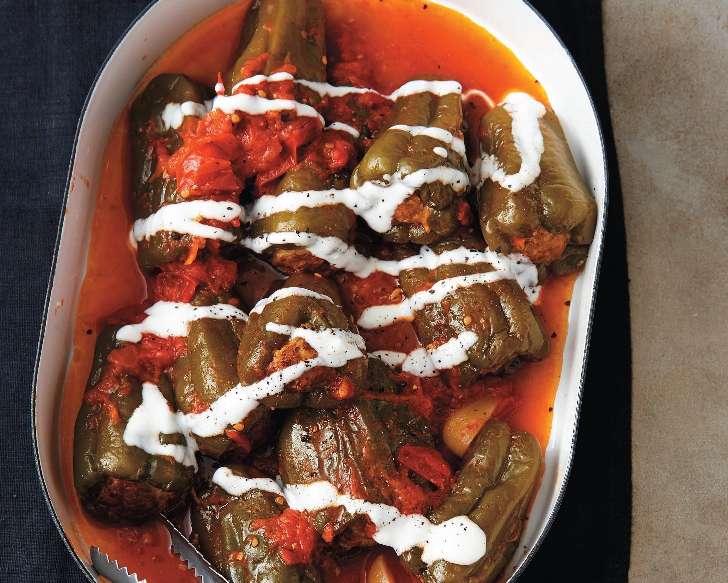 肉だね、ピーマン、トマトのうまみ！肉詰めピーマンのトマト煮トルコ風