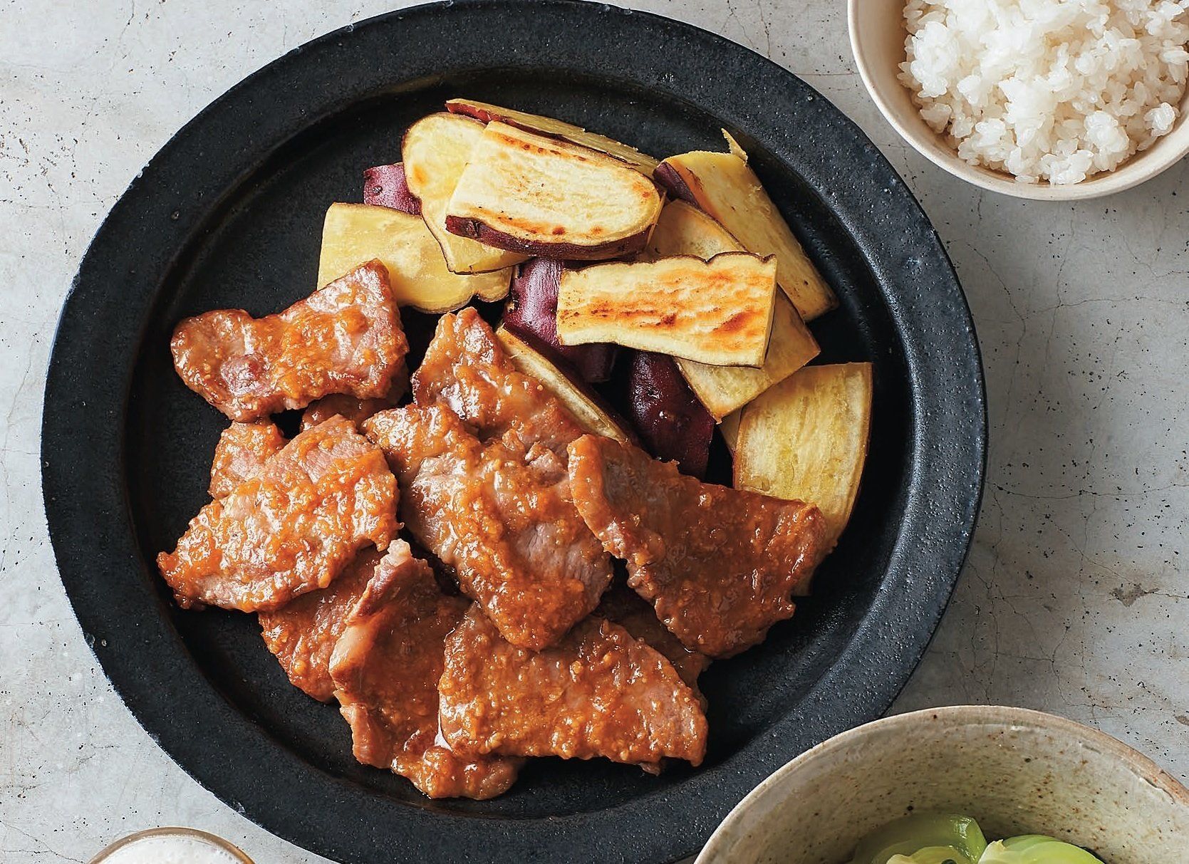しょうが風味のみそ味に、お箸が止まらない！豚肉のみそ照り焼き