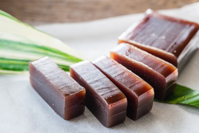 【管理栄養士監修】賞味期限切れの「羊羹」はいつまで食べられる？