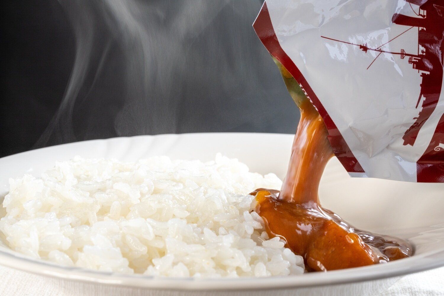 【管理栄養士監修】賞味期限切れの「レトルトカレー」はいつまで食べられる？