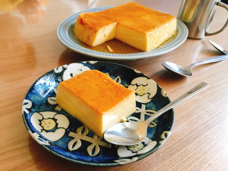 全卵・牛乳・砂糖だけ！生クリーム不要で流行の固めプリンが味わえるシンプルレシピ