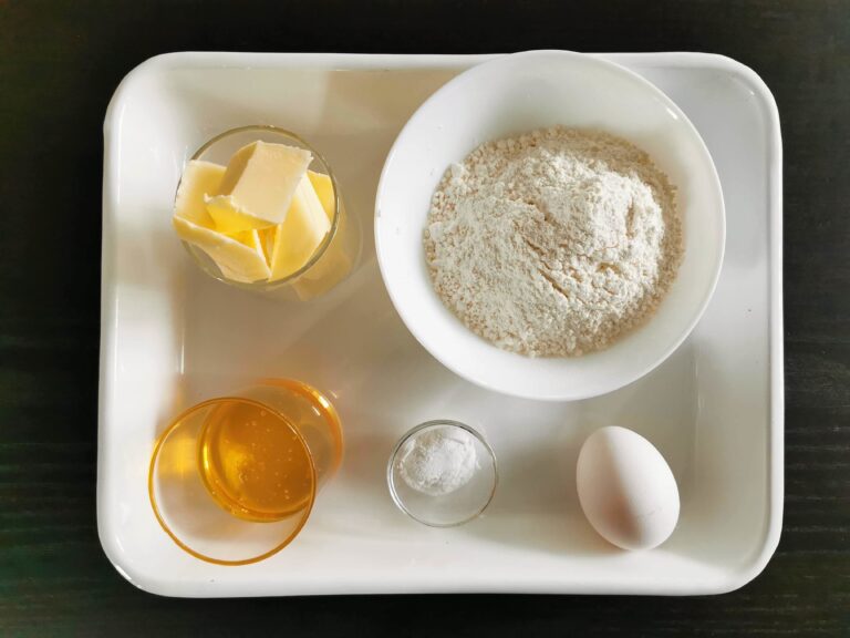 【おうち時間に】特別なもの不要で簡単♪砂糖不使用のはちみつマフィン