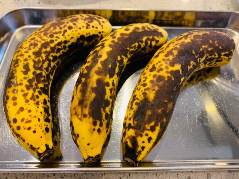 バナナケーキはやっぱりおいしい！簡単レシピで真っ黒バナナを消費しよう！