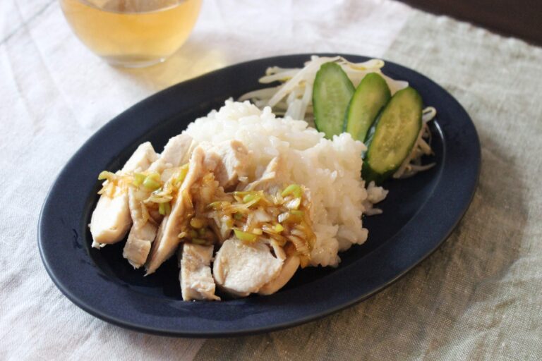 パサつきなし！鶏むね肉を”手間要らずでしっとり”で調理する3つのポイント＆鶏むね肉アレンジレシピ