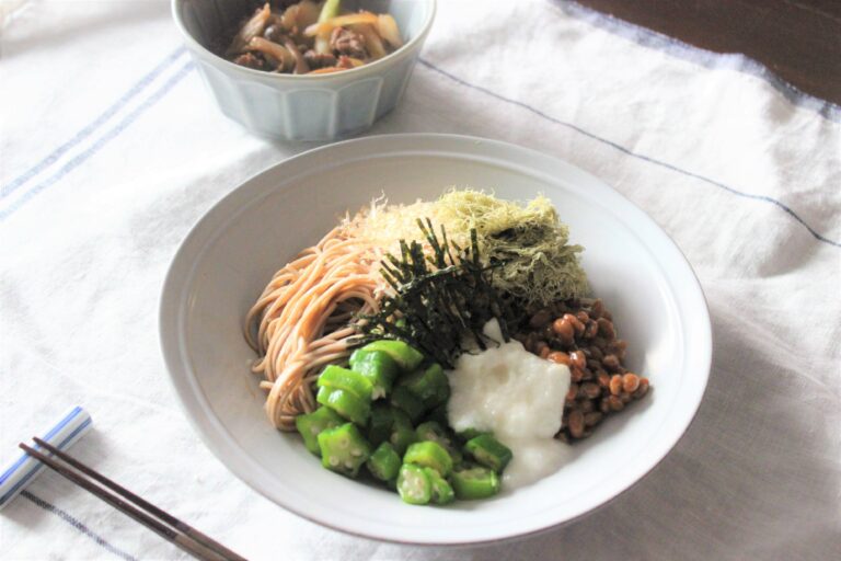 セブン100円台の冷凍野菜でラクして大満足！包丁＆まな板いらずのヘルシーお昼ごはん