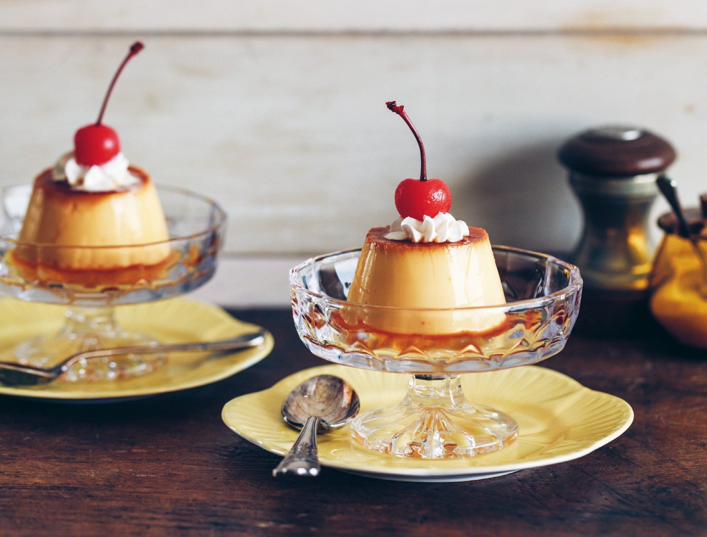 SNSで人気沸騰中！素朴な卵風味が懐かしい♪喫茶店風クラシックプリンのレシピ