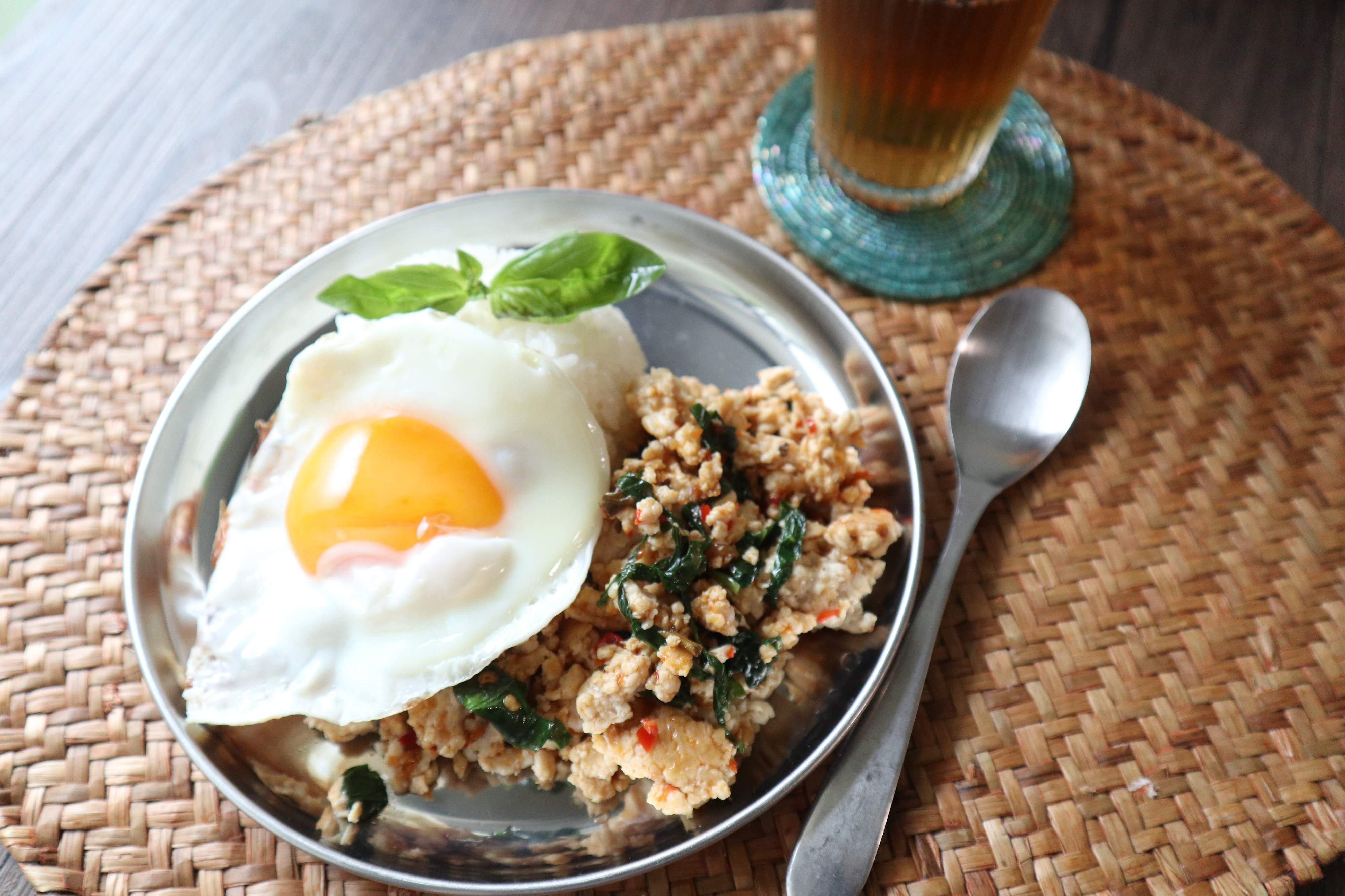 カルディ124円のアレを使うだけ！超簡単にタイの定番屋台飯が完成！