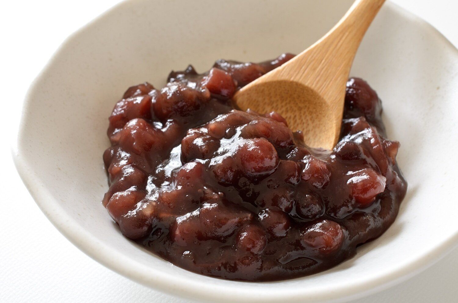 【管理栄養士監修】賞味期限が切れた「あんこ」はいつまで食べられる？賞味期限が長い理由や手作りの場合も解説