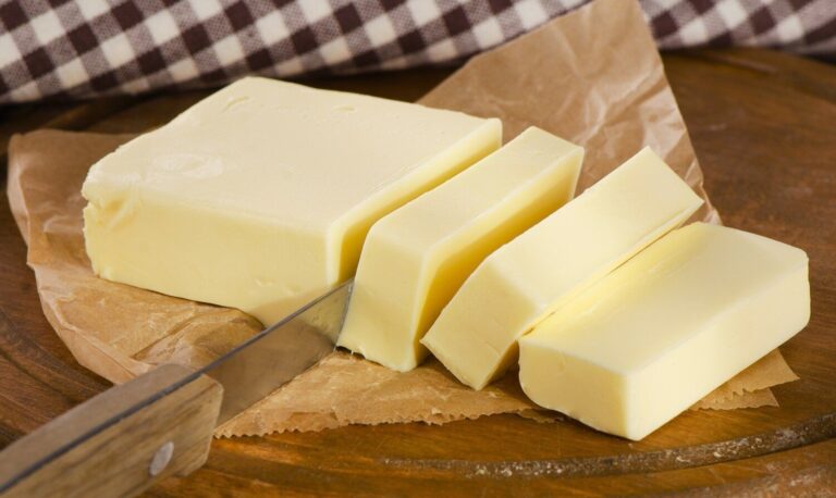 【管理栄養士監修】冷凍しても大丈夫？「バター」の賞味期限切れはいつまで食べられるかを解説