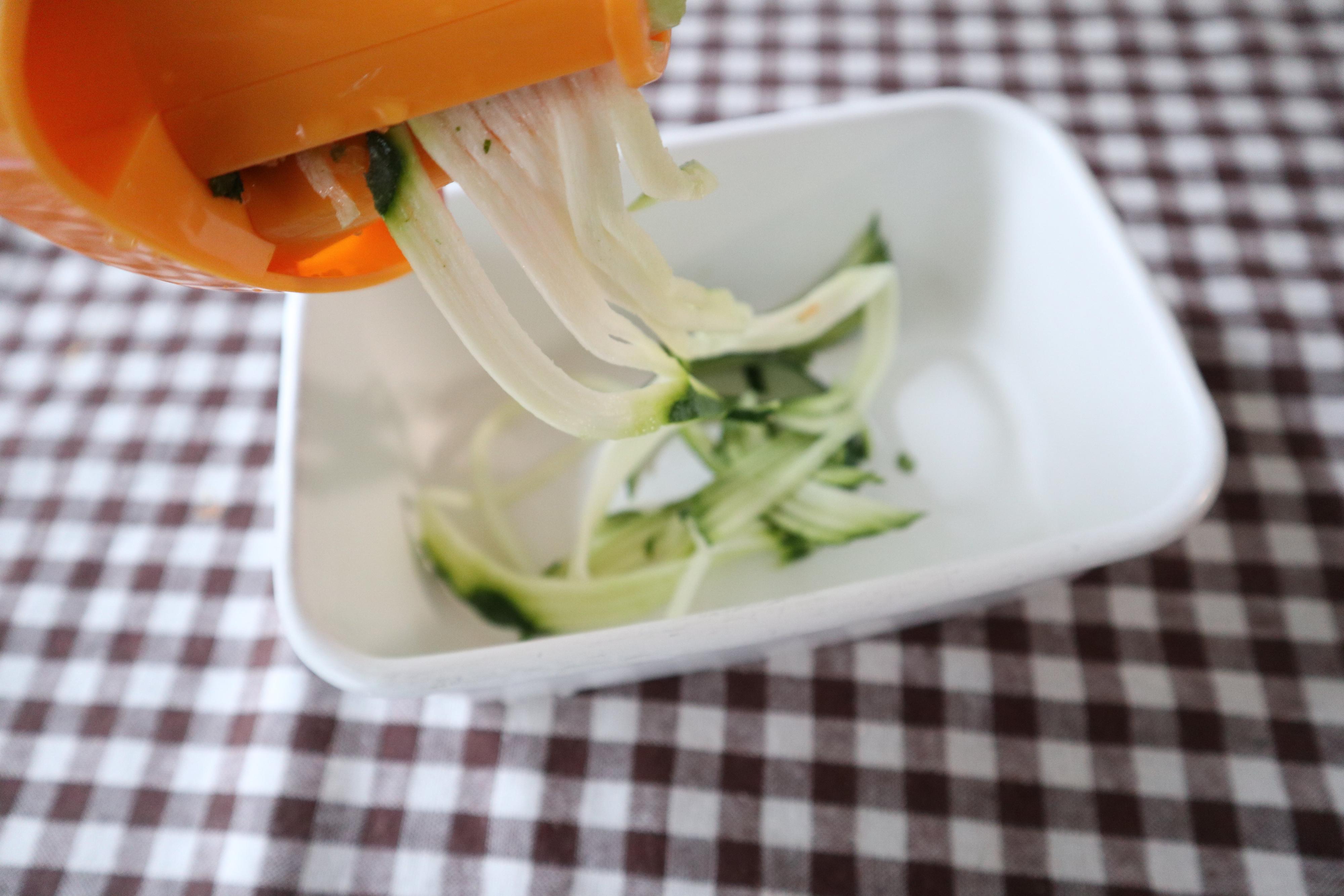 ダイエットにもなるキッチングッズ!?ついにあの商品が100均に登場！