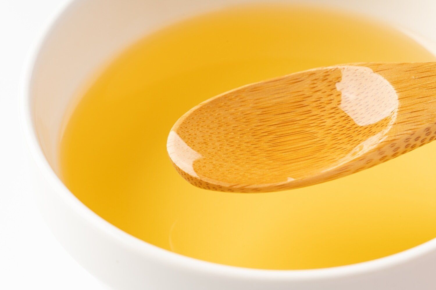 【管理栄養士監修】開封後の「みりん」の賞味期限切れはいつまで大丈夫？変色がポイントに!?【日数別に解説】