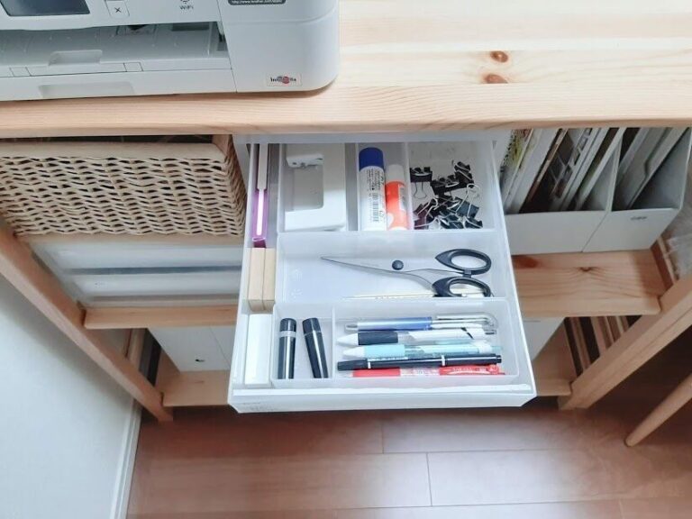 無印のアイテムフル活用！家族が使っても散らからない文房具収納のポイント