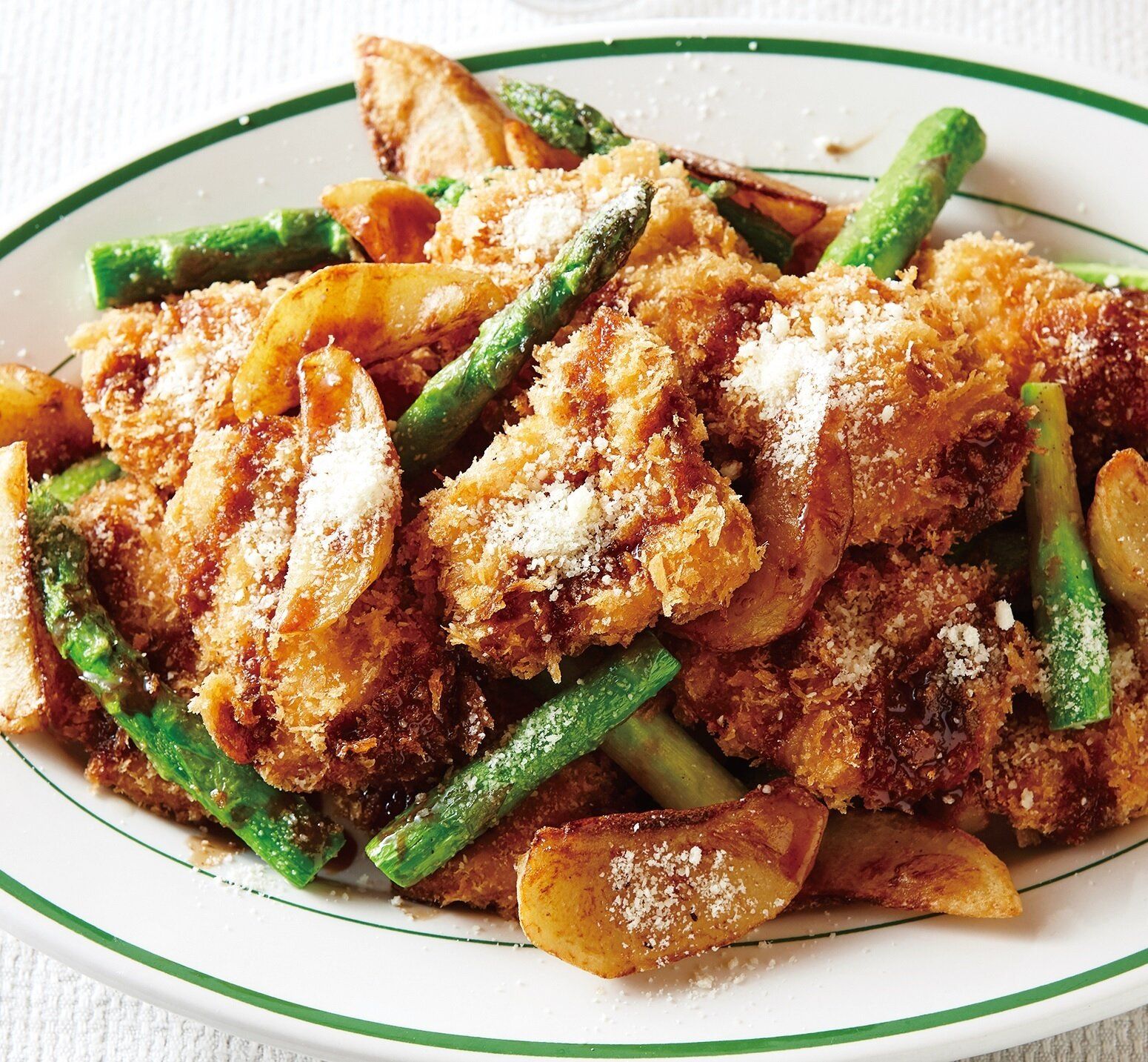 野菜と粉チーズ＆ソースでモリモリ！チーズチキンカツ