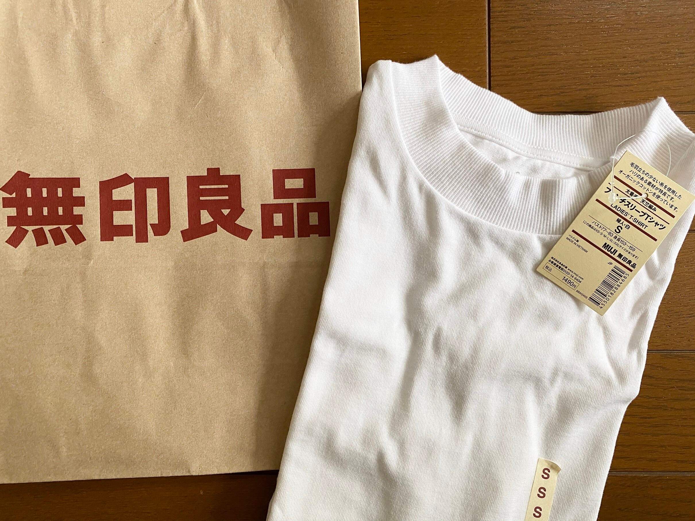 この夏、無印良品で買うべきレディースTシャツはこれ！女性らしいコーディネートが自由自在