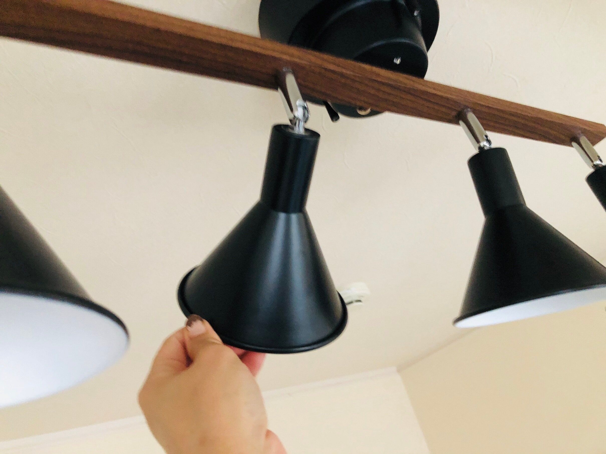 【ニトリ】機能充実！子ども部屋にもリビングダイニングにもピッタリな照明器具がありました