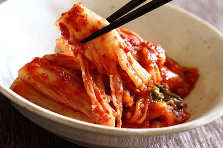 【管理栄養士監修】賞味期限切れの「キムチ」はいつまで食べられる？開封状態に分けて解説