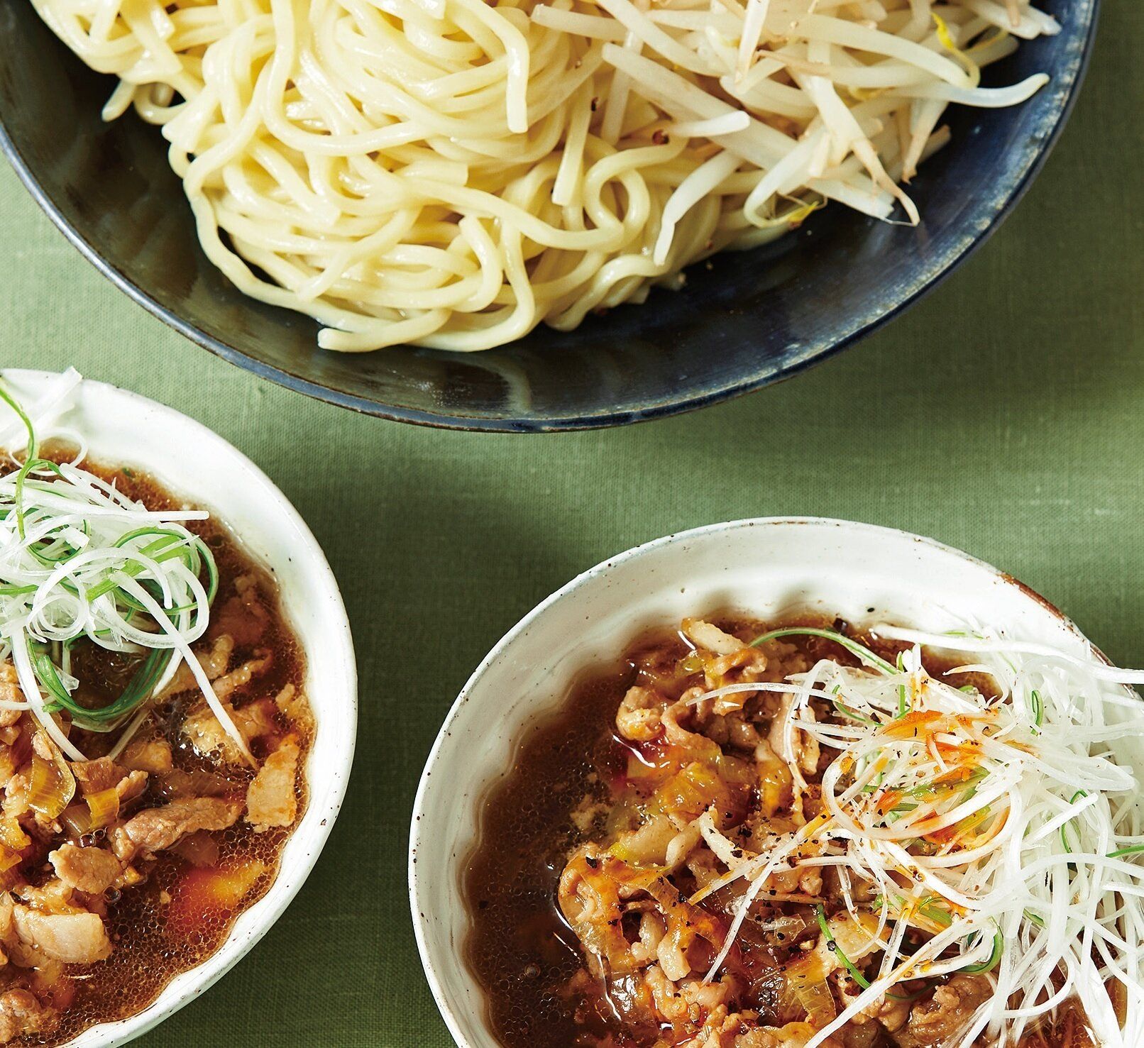 疲れた体にうれしい豚肉とねぎ＆もやしでビタミンCも！和風豚つけ麺