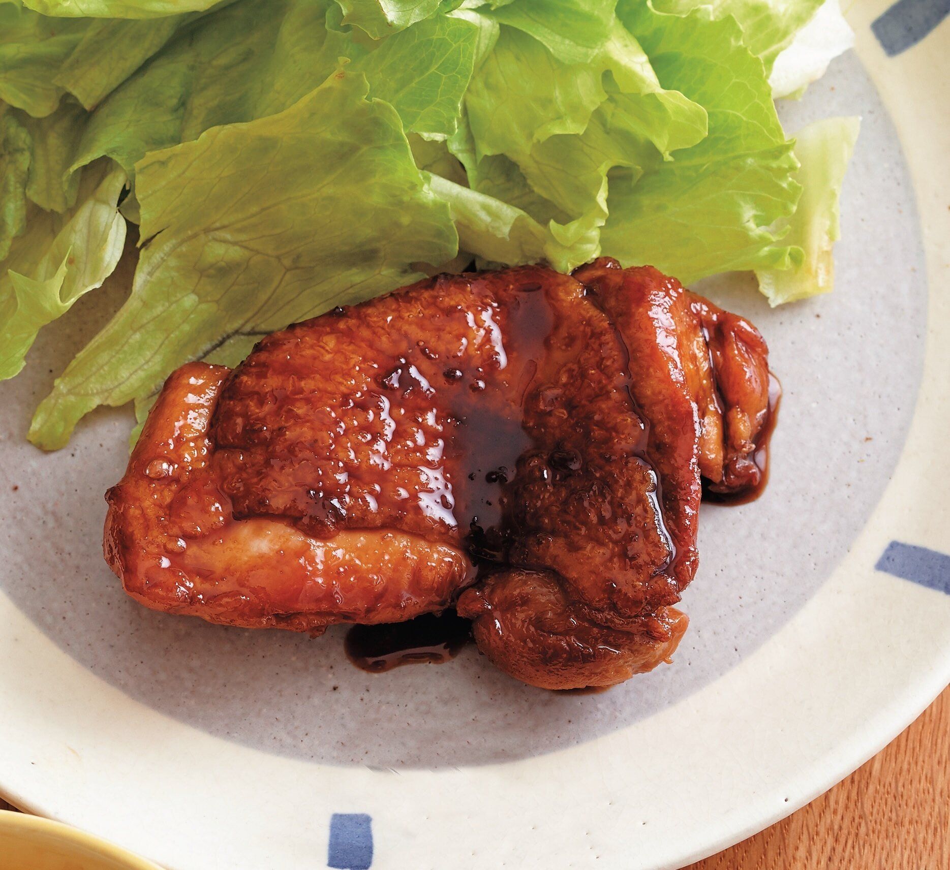 照り感と甘酸っぱさがたまらない♪黒酢照り焼きチキン