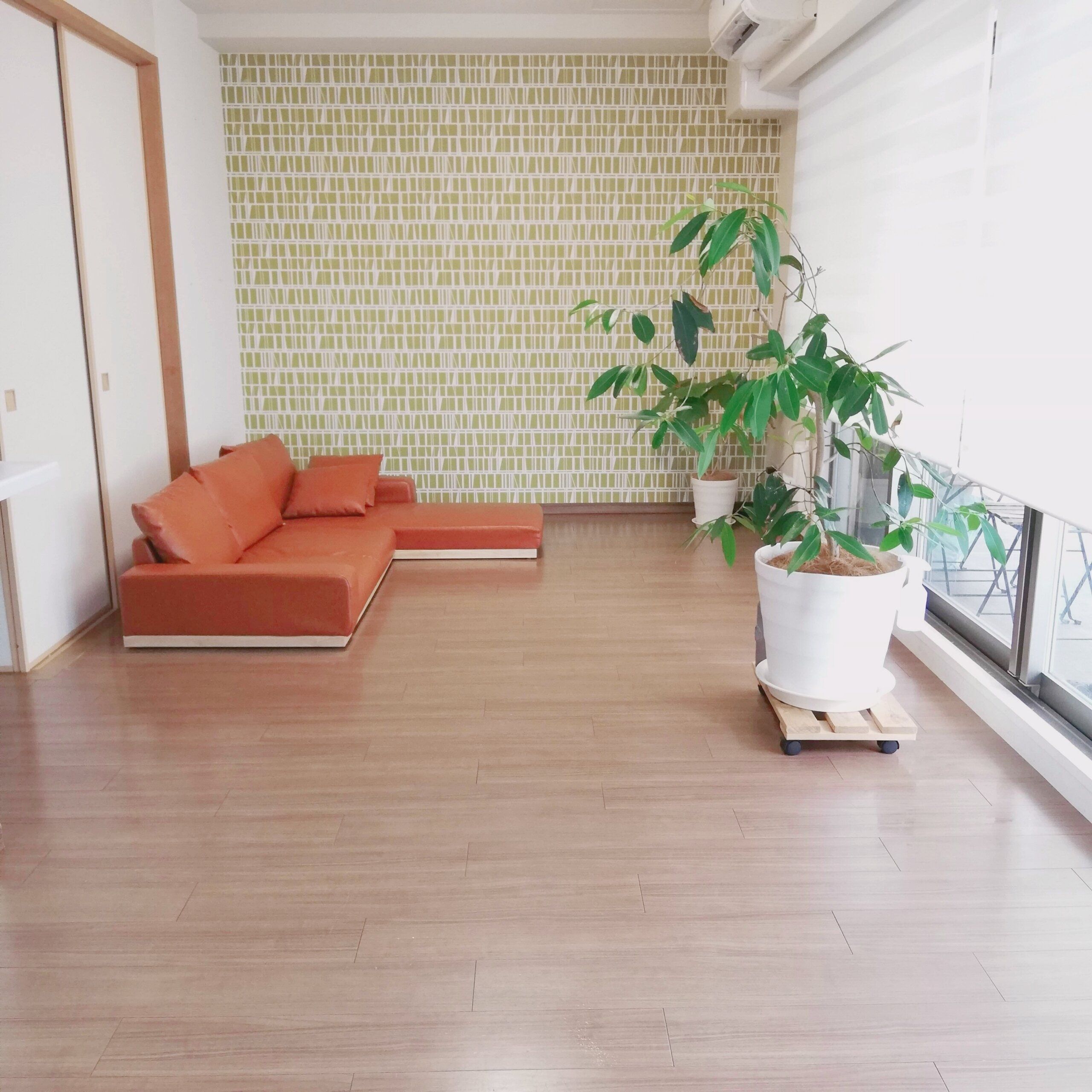 【3つのNG】こんなソファーは今すぐ手放して！