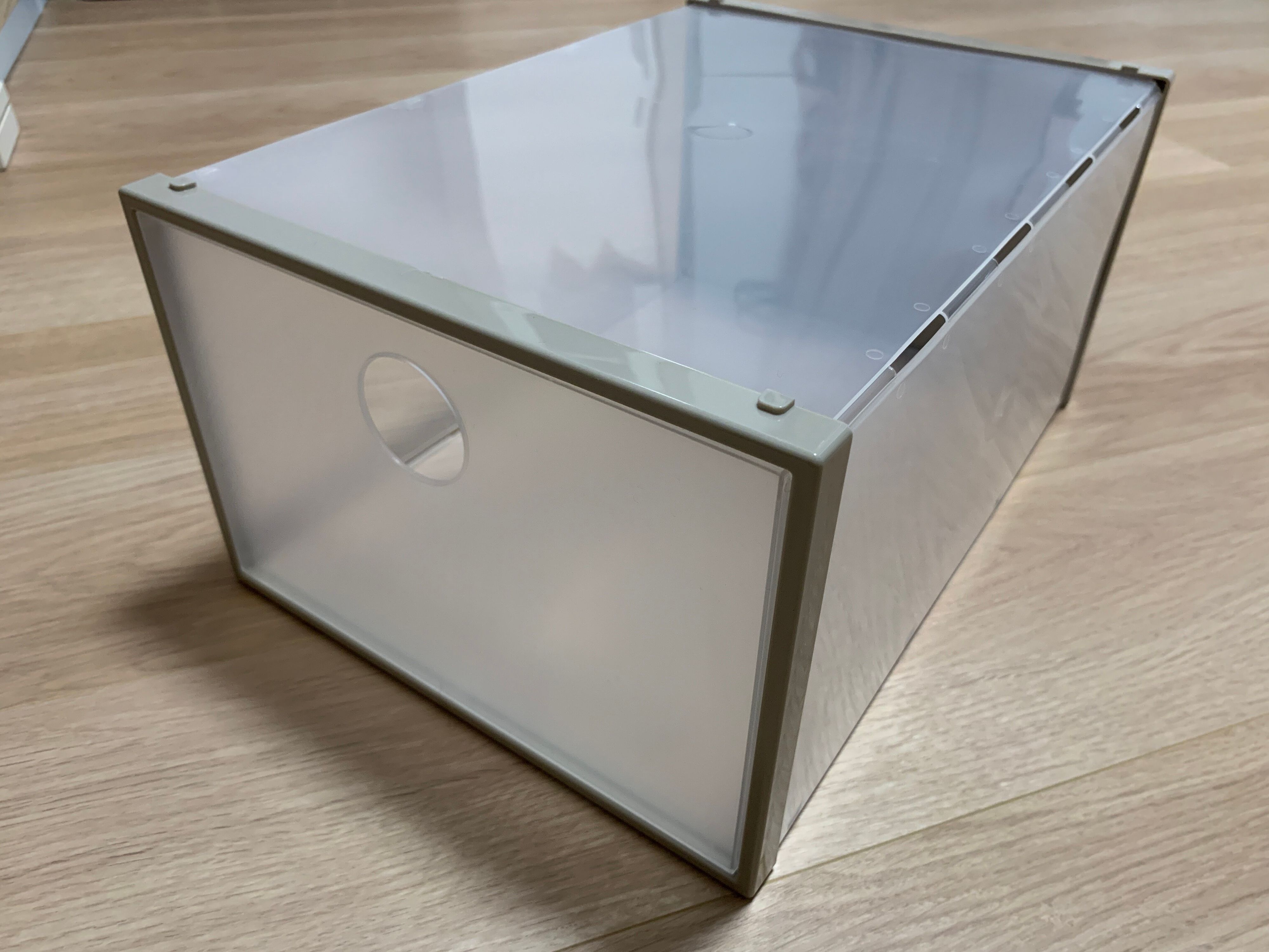 【ダイソー】靴も小物もこれ1つでスッキリ収納！超優秀な「シューズボックス」